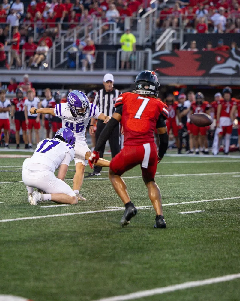 Bears can't find way by Skyhawks