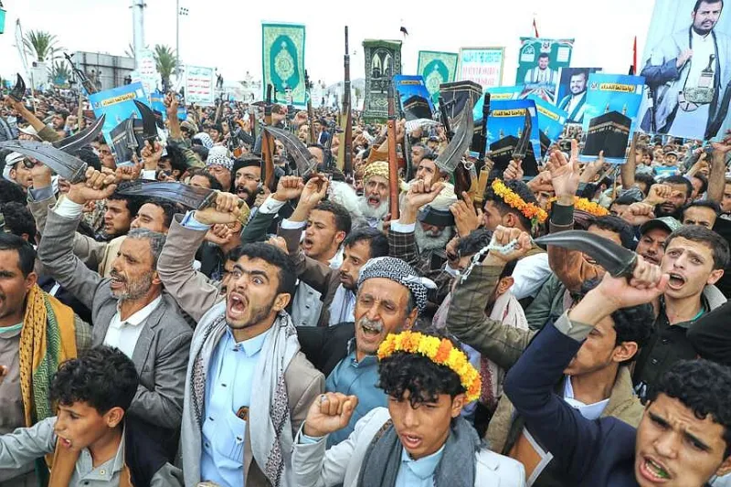 Saudis affirm Houthis fired missile at capital