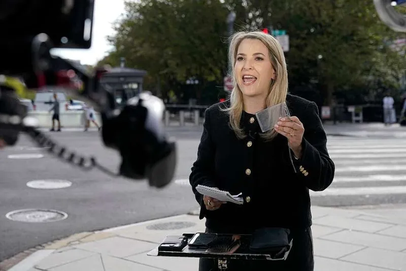 White House bars news reporters