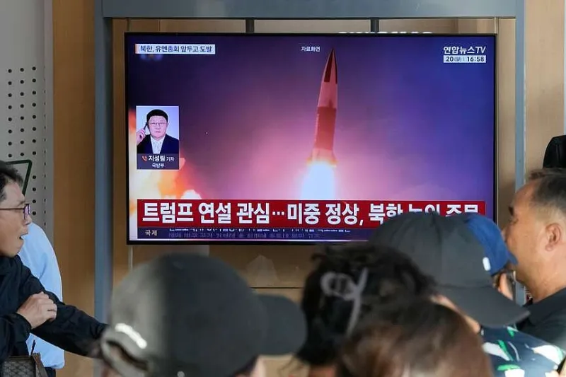 N. Korea launches 2 missiles toward sea