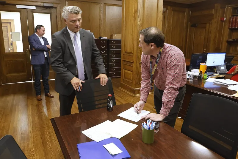 Searcy's city attorney, Will Moore, files to succeed Dismang in Arkansas Senate