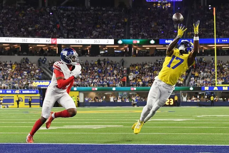Davante Adams, Matthew Stafford lead Rams past Giants 28-6 after Jaxson Dart's injury