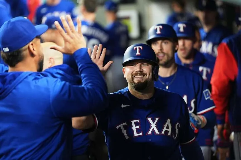 Texas Rangers at .500 go into final week leading AL West, have been close to top all year