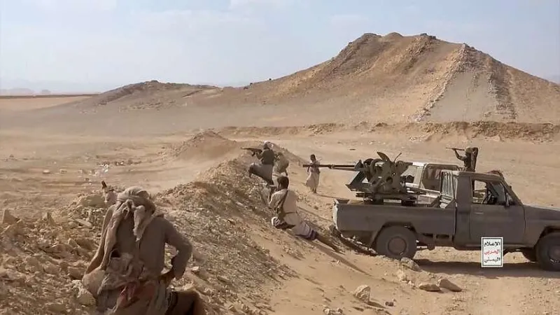Houthis pressing to control highlands