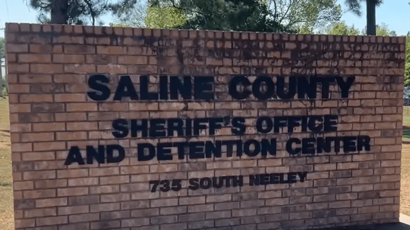 Former Saline County detective charged with DWI after responding to deadly Bauxite fight