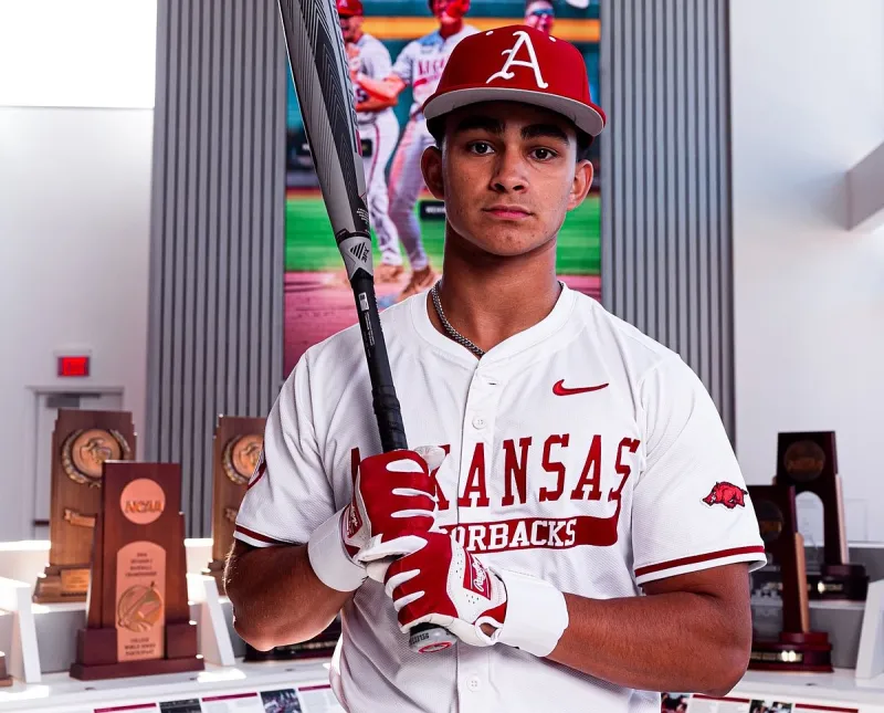 Get to know: '28 Arkansas baseball commitment Levi Abrego