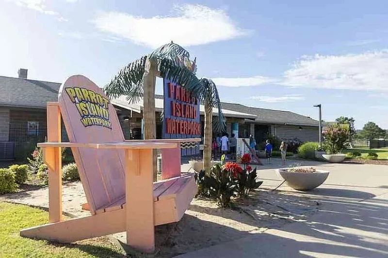 Investigators looking into suspected theft from Parrot Island Waterpark, according to prosecuting attorney