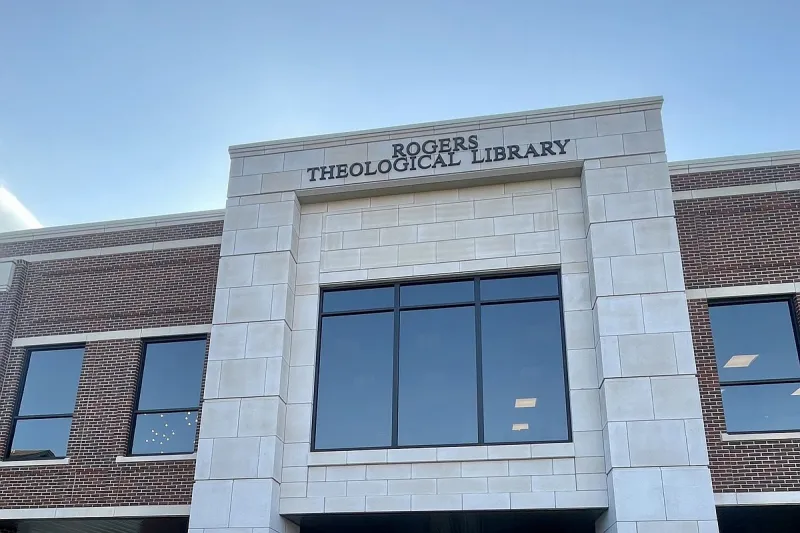 Searcy's Harding University dedicates $9 million Rogers Theological Library, opens it to public