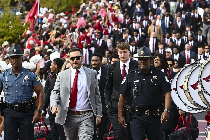 LIVE SCORE UPDATES & ANALYSIS: Arkansas football vs. Tulsa