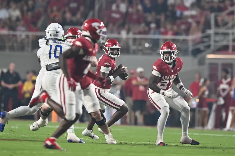 IN THE HOUSE: Notable recruits at Arkansas-Tulsa football game