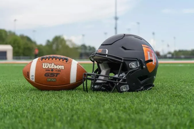 Football Sweeps SCAC Weekly Awards