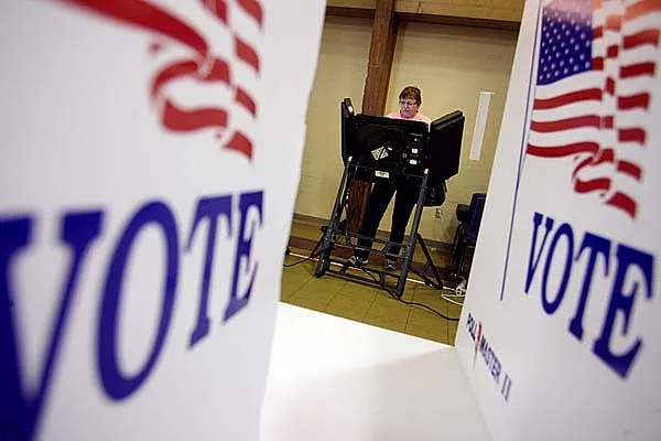 Incumbent and challenger face off in Maumelle mayoral race