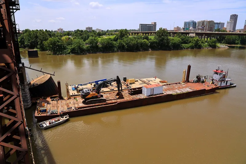 Little Rock seeking assets of barge company to settle $4.4 million judgment over bridge damage