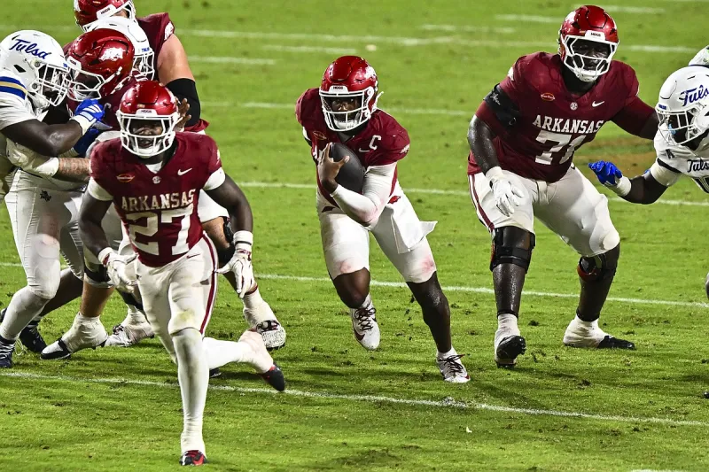 'Finish' is the word of the week for Arkansas football's offense