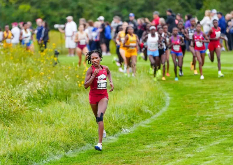 Razorback Isca Chelangat earns SEC Runner of the Week accolade