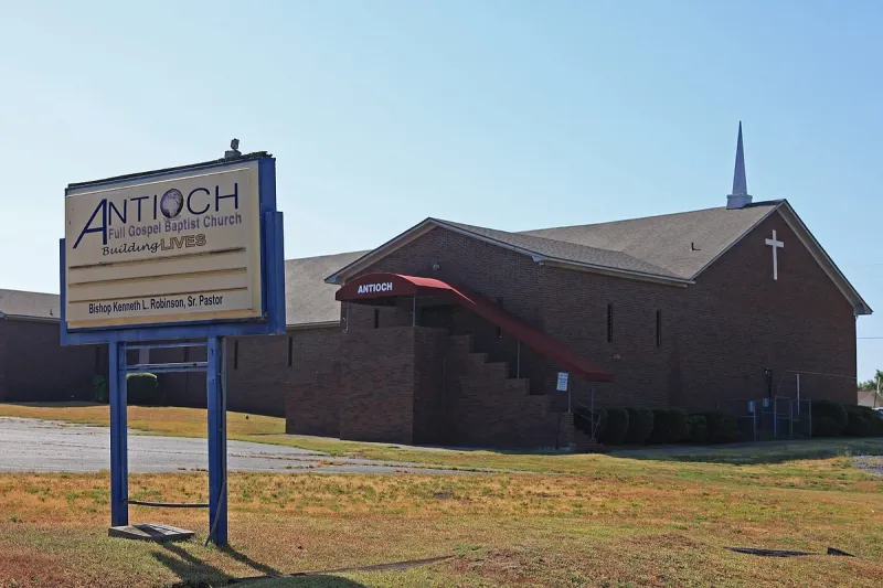 Order in suit over College Station church bars defendants from conducting church business