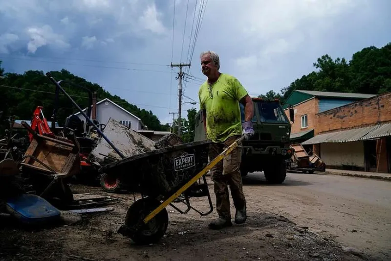 Flood program flaws leave many at risk