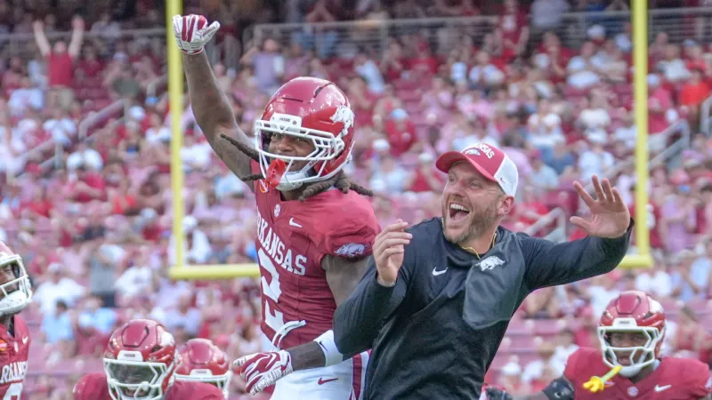 Razorbacks Shelton Lewis, CJ Brown previewing game against Aggies