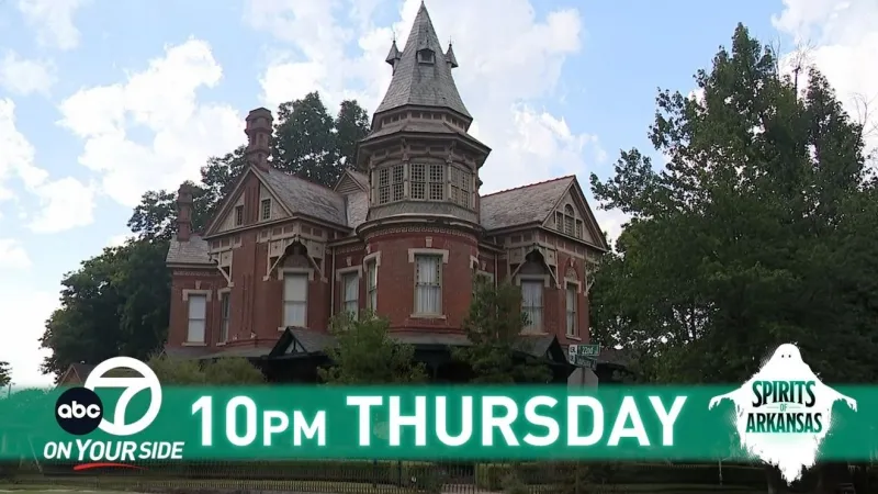 Reporter spends the night in Little Rock's haunted Hornibrook Mansion
