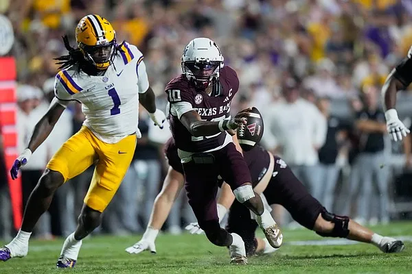 Low-production offenses for Arkansas, Texas A&M clash on Saturday in College Station