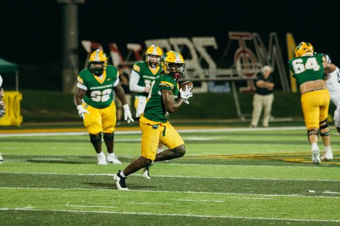Wonder Boys at Southeastern Oklahoma for second-straight road game (Game Notes)