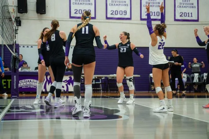 Volleyball Set for Matchup Against North Alabama