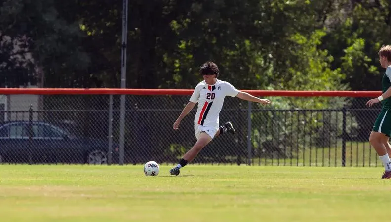 Men's Soccer Drops SCAC Opener to Colorado College