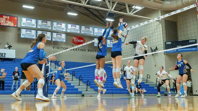 Tucker, Service Pressure Carry JBU Past Central Christian, Extend Streak to Six