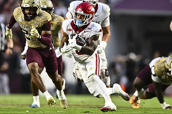 Texas A&M crushes Arkansas football in Razorbacks' SEC road debut