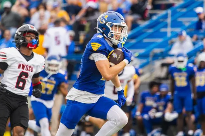 Muleriders Outlast Rangers