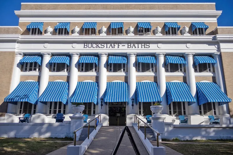 New management of Hot Springs' Buckstaff Bath House hopes to retain current staff