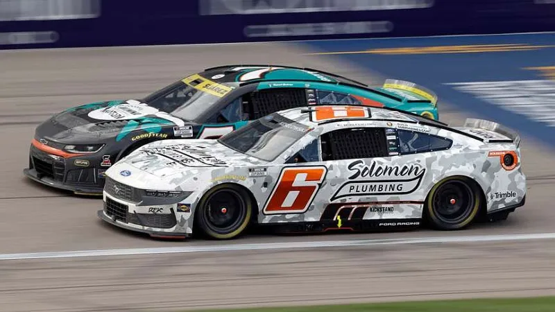 Drivers remember Kyle Busch at Las Vegas