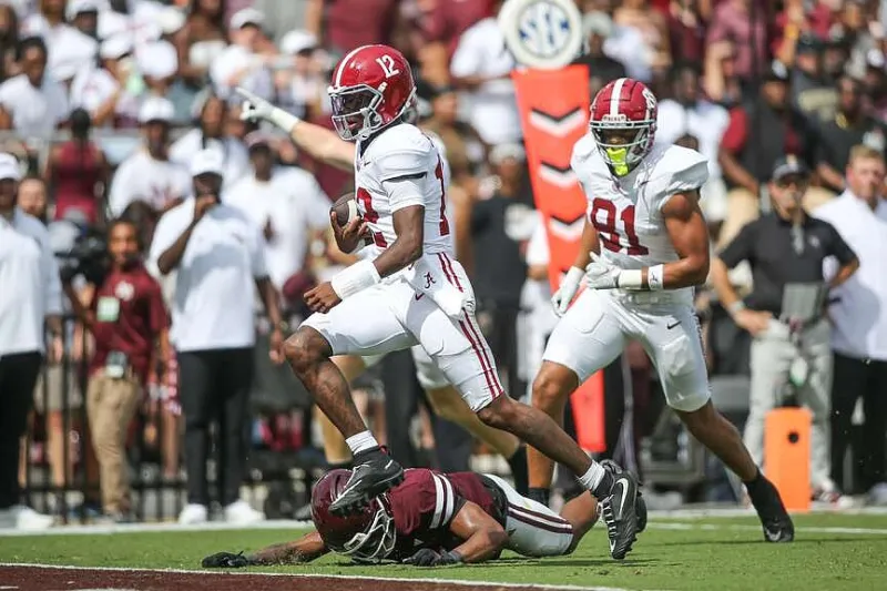 Keelon Russell accounts for 4 TDs as No. 7 Alabama routs No. 16 Mississippi State 56-23