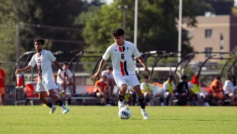 Men's Soccer Defeated by Dallas in Sunday Conference Match