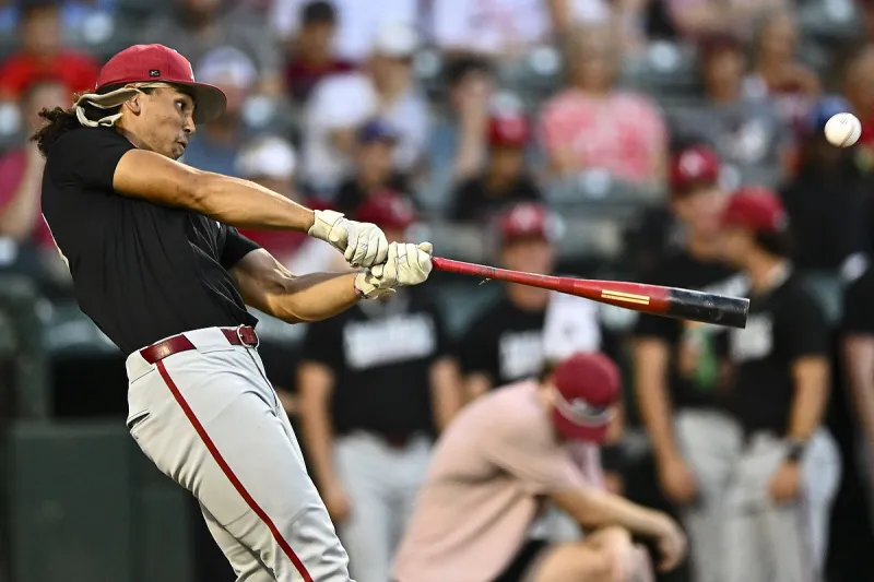 Arkansas baseball notes and observations: Outfielders stand out in Sunday scrimmage