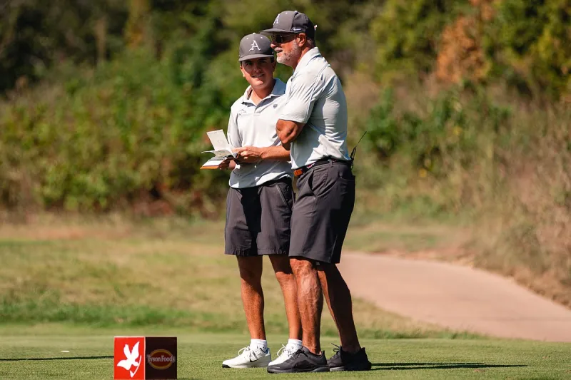 No. 12 Arkansas men's golf holds lead at Blessings Collegiate Invitational