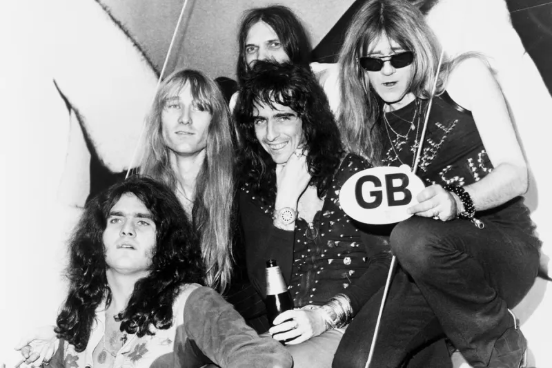 Why Alice Cooper Had to Destroy the Alice Cooper Group