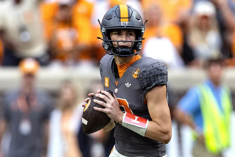 Tennessee football coach Josh Heupel mum on QB plans for Arkansas game