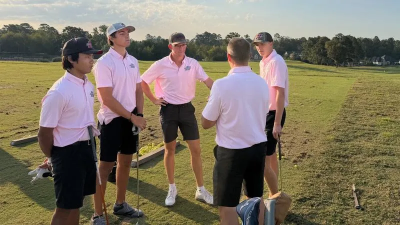 Men's Golf in Fourteenth After One Day at Skip Wagnon Invite