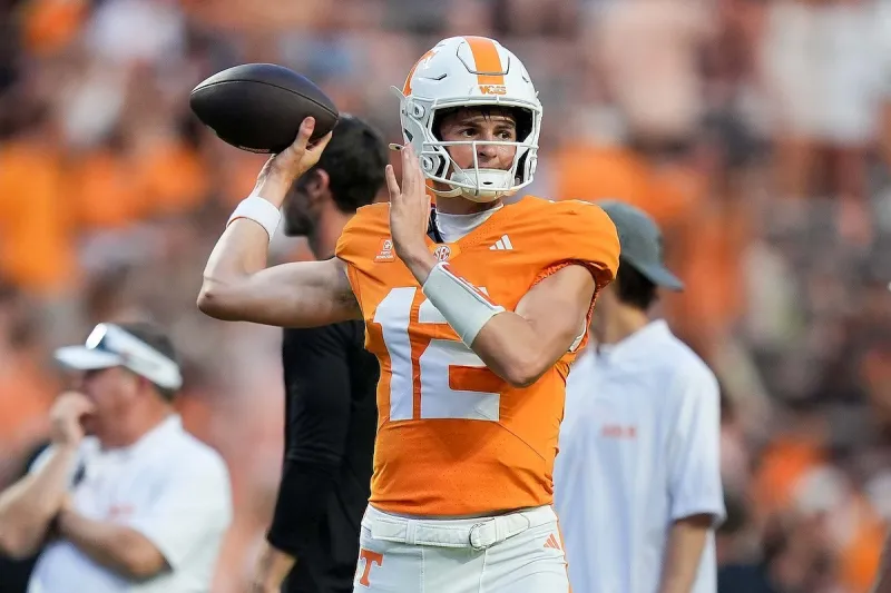 Report: Tennessee expected to start quarterback George MacIntyre vs. Arkansas football