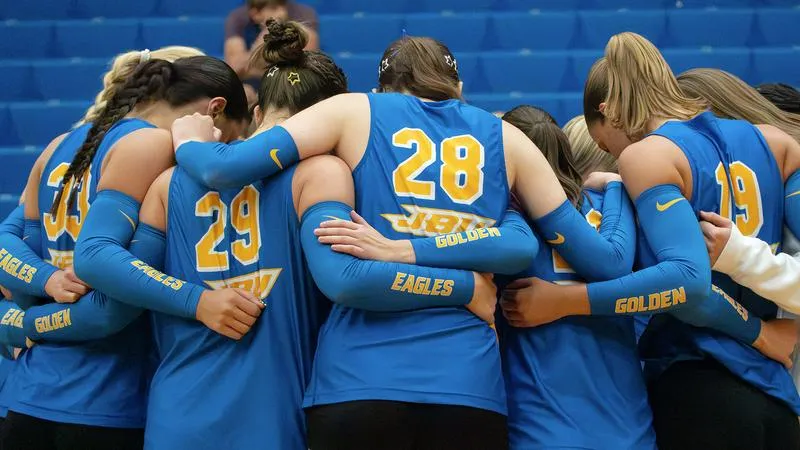 Golden Eagles Rally from Two Down, Fall in Five at Ozarks