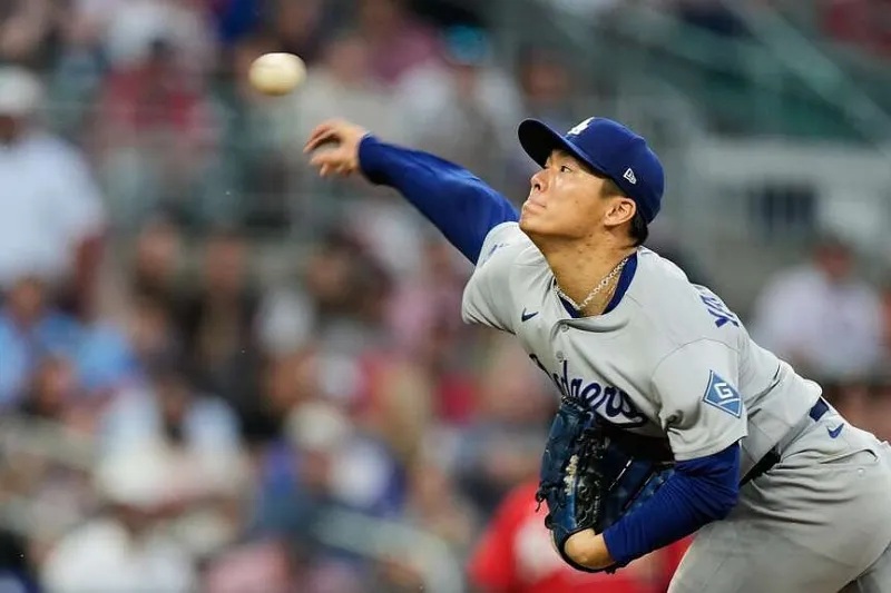 Yamamoto dominant again as Dodgers ride homers by Hernandez and Freeman to 3-1 win over Braves