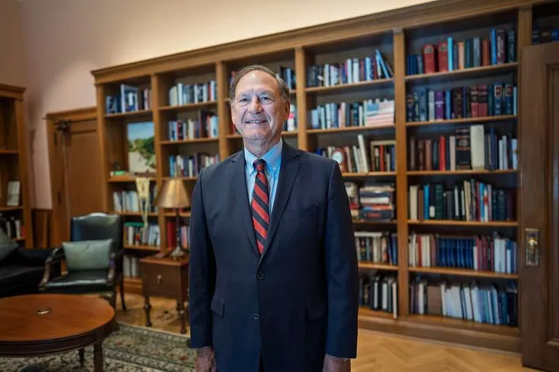 Justices can't stem rising count of emergency appeals, Alito says
