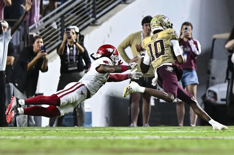 Arkansas football vs. Tennessee availability report: Razorbacks CB Shelton Lewis questionable