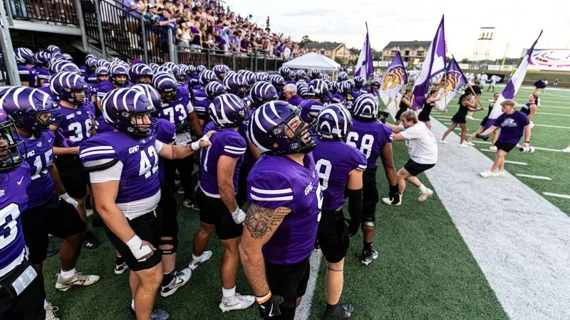 TIGERS HOST SNU FOR HOMECOMING