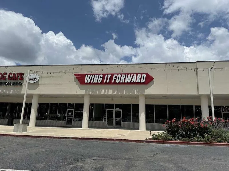 Wing It Forward soft-opens in Riverdale