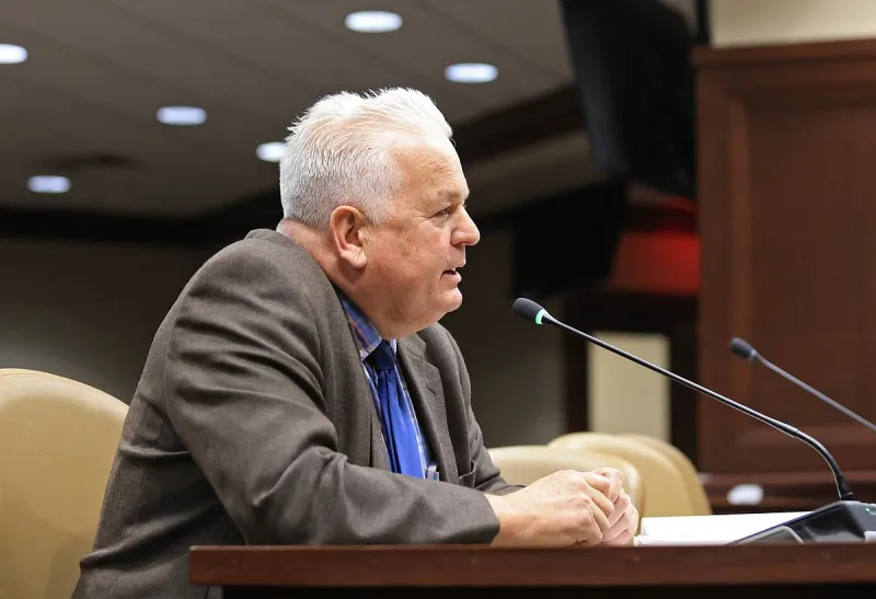 Arkansas Hiring Freeze Committee approves Ethics Commission request to fill director's post after 9-month vacancy