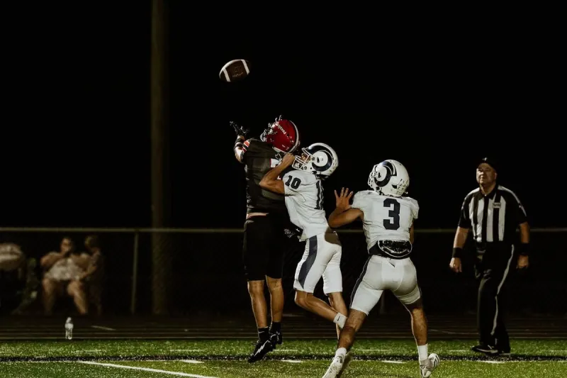 Shelbyville Stuns 5th-Ranked Joaquin With Miracle Minute Comeback