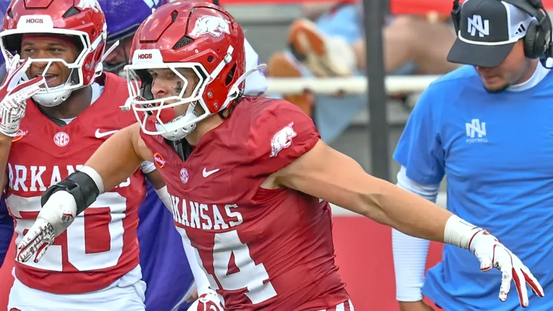 Arkansas vs. Tennessee: Bogle already near last season's tackle total