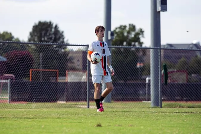 Men's Soccer Beaten by LeTourneau in Longview